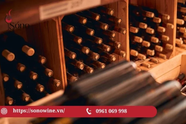 Bảo quản rượu trong tư thế nằm ngang hoặc nằm nghiêng