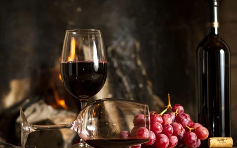 Rượu Vang Chát Là Gì? Tìm Hiểu Vị Chát Đặc Trưng