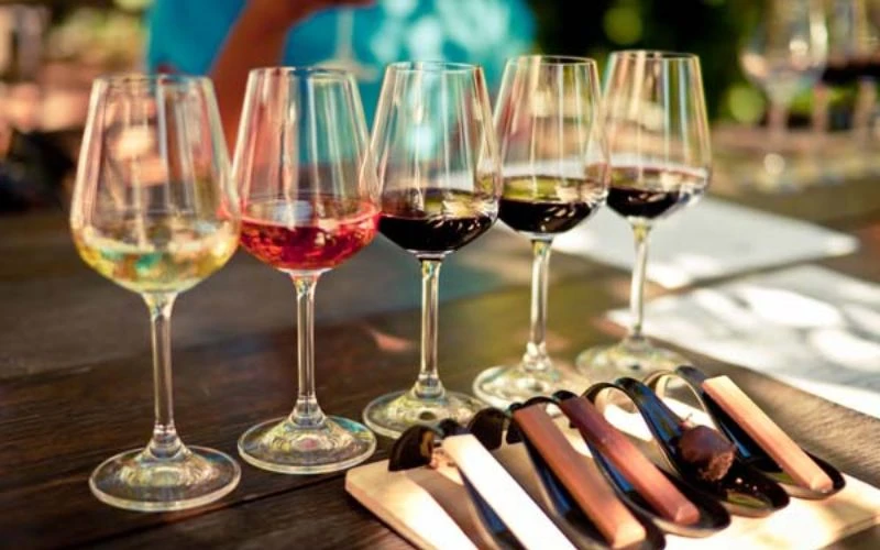 Rượu Vang Đã Khui Bảo Quản Được Bao Lâu?