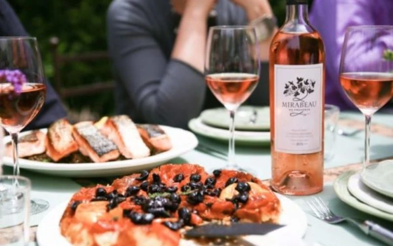 Cách kết hợp rượu vang Pháp với ẩm thực