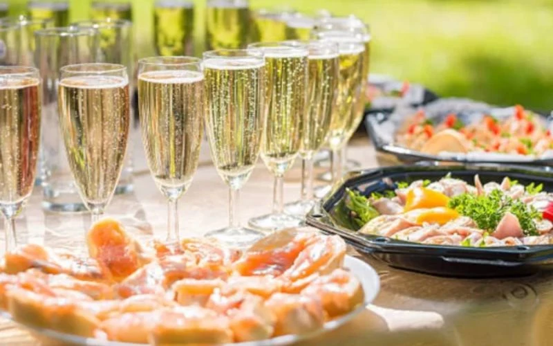 Cách kết hợp rượu vang Pháp với ẩm thực