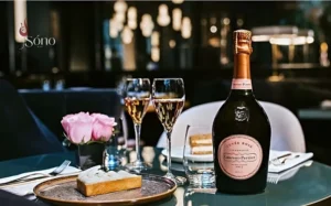 Bí quyết cách chọn rượu vang cho bữa tiệc cuối năm hoàn hảo