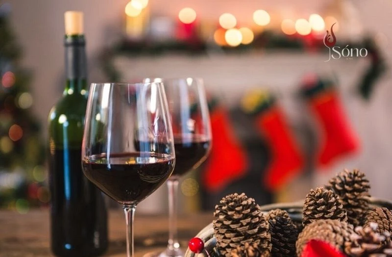 Cách chọn rượu vang Giáng Sinh cho bữa tiệc phong cách truyền thống