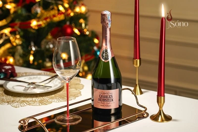 Khám phá top 5 chai rượu vang Giáng sinh chất lượng cao được yêu thích nhất