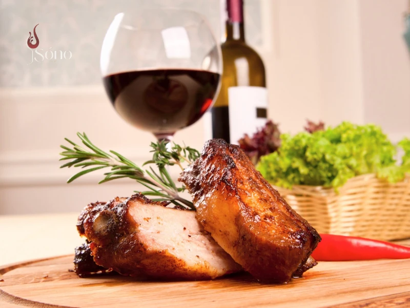 Cách kết hợp rượu vang với các món nướng đậm đà trong mâm cỗ Tết