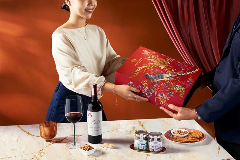 Đơn vị tư vấn chọn rượu vang làm quà cho sếp nữ uy tín