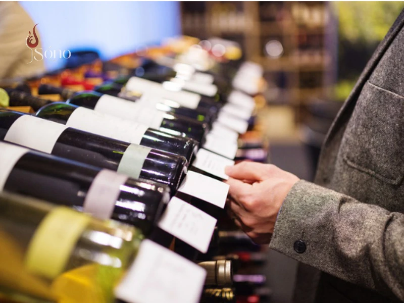 Tình trạng rượu vang giả trôi nổi trên thị trường trong dịp Tết ngày càng nhiều