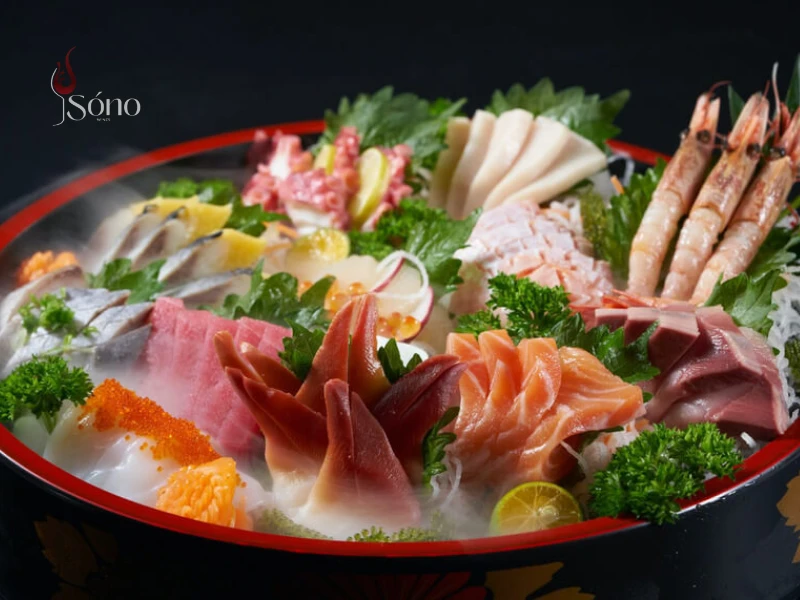 Rượu sake Ginjo kết hợp với Sashimi tươi sống tạo sự cộng hưởng tuyệt vời