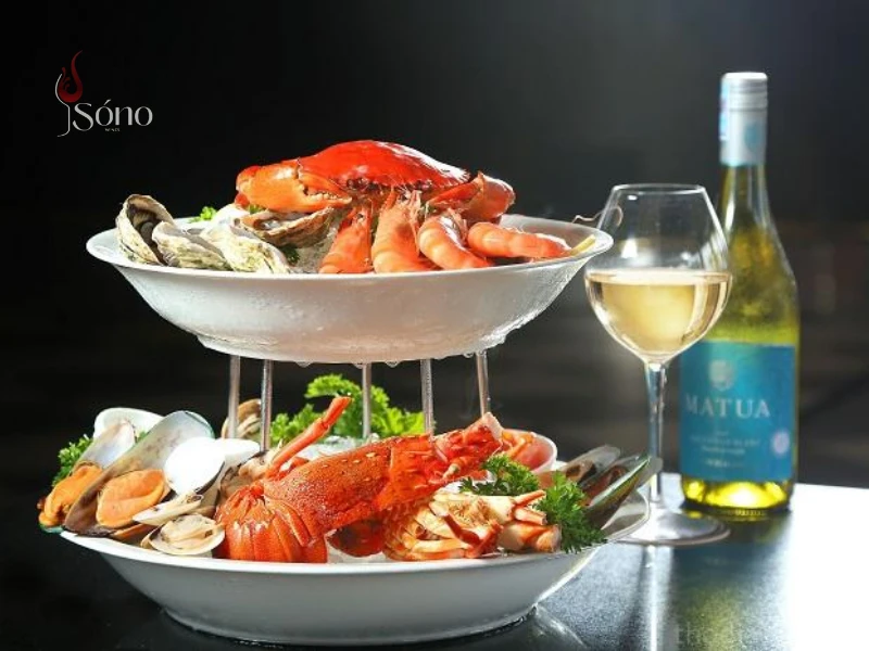 Ăn hải sản nên uống rượu vang gì? Chuyên gia tư vấn
