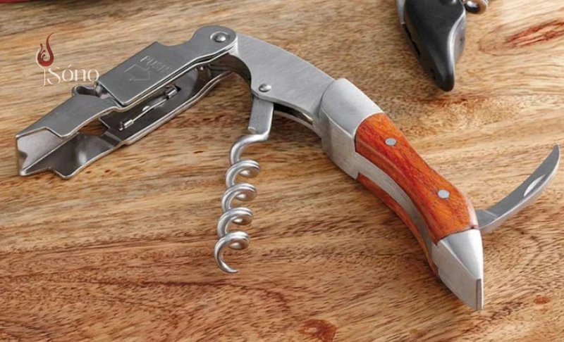 Mẫu đồ khui rượu vang có dao gấp gọn