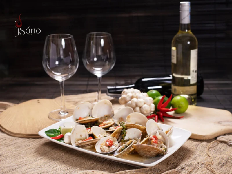 Sự kết hợp hoàn hảo giữa rượu vang và hải sản