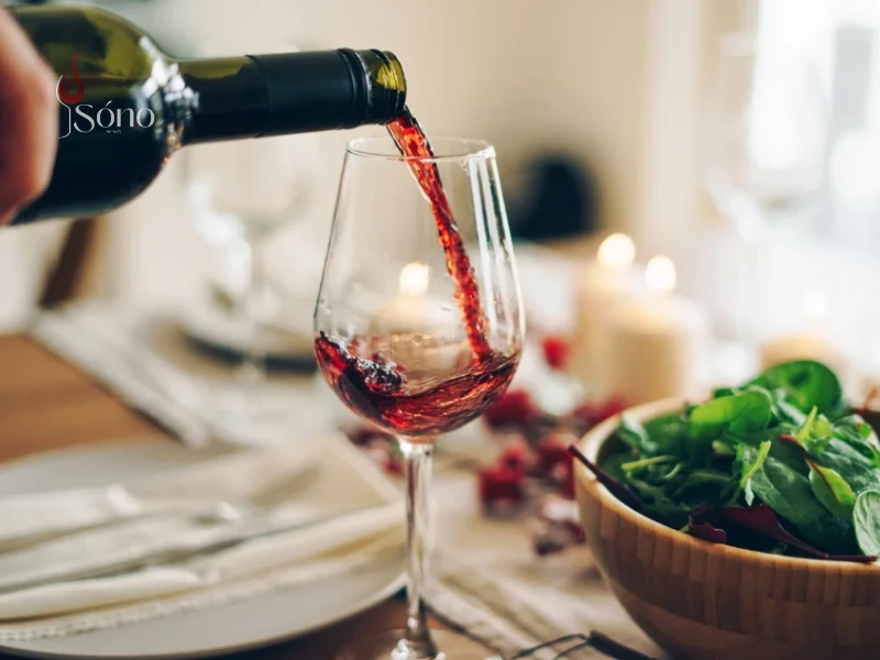 Rượu vang có thể góp phần vào mỡ bụng dư thừa