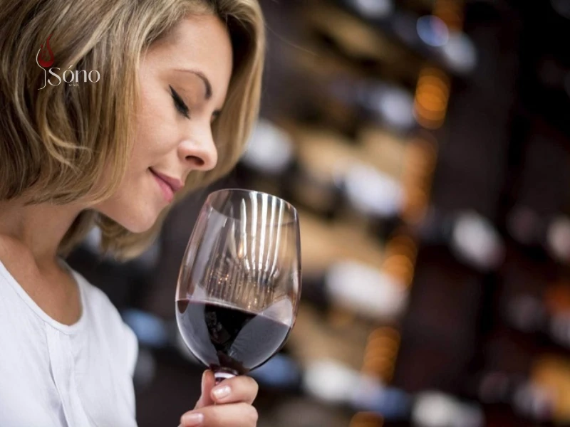 Rượu vang đỏ có tác dụng cải thiện chất lượng giấc ngủ